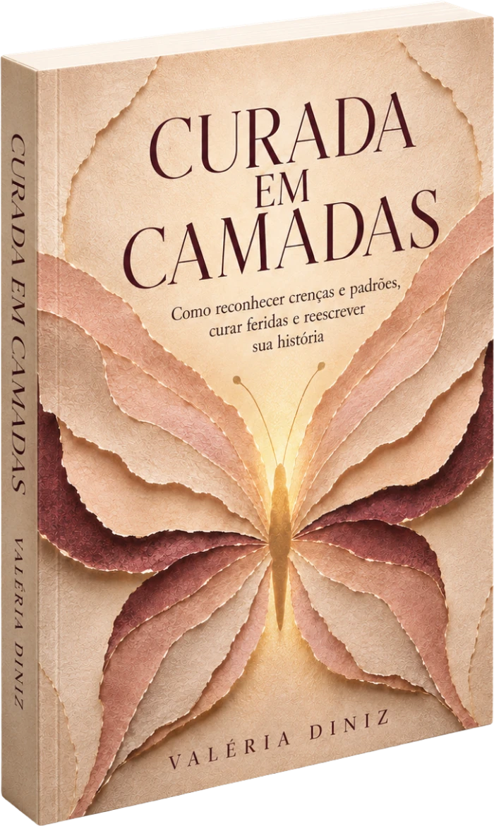 Capa do livro Curada em Camadas, de Valéria Diniz